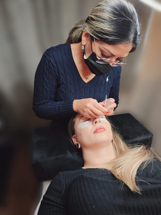 Falsos Mitos sobre las Extensiones de Pestañas